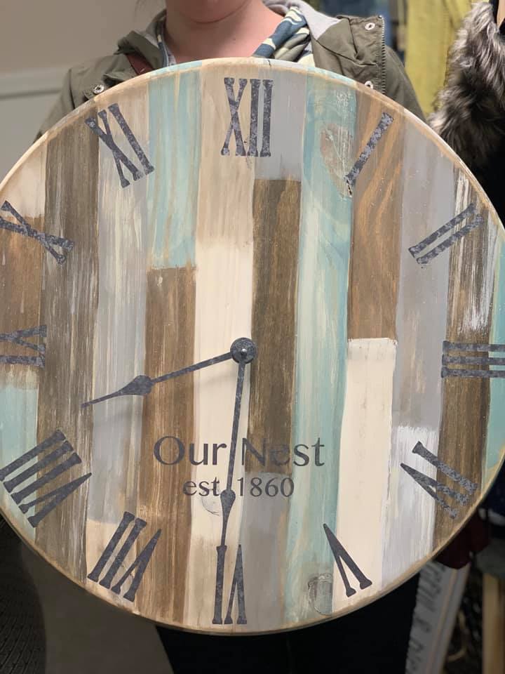 Farmhouse Clock, 18"