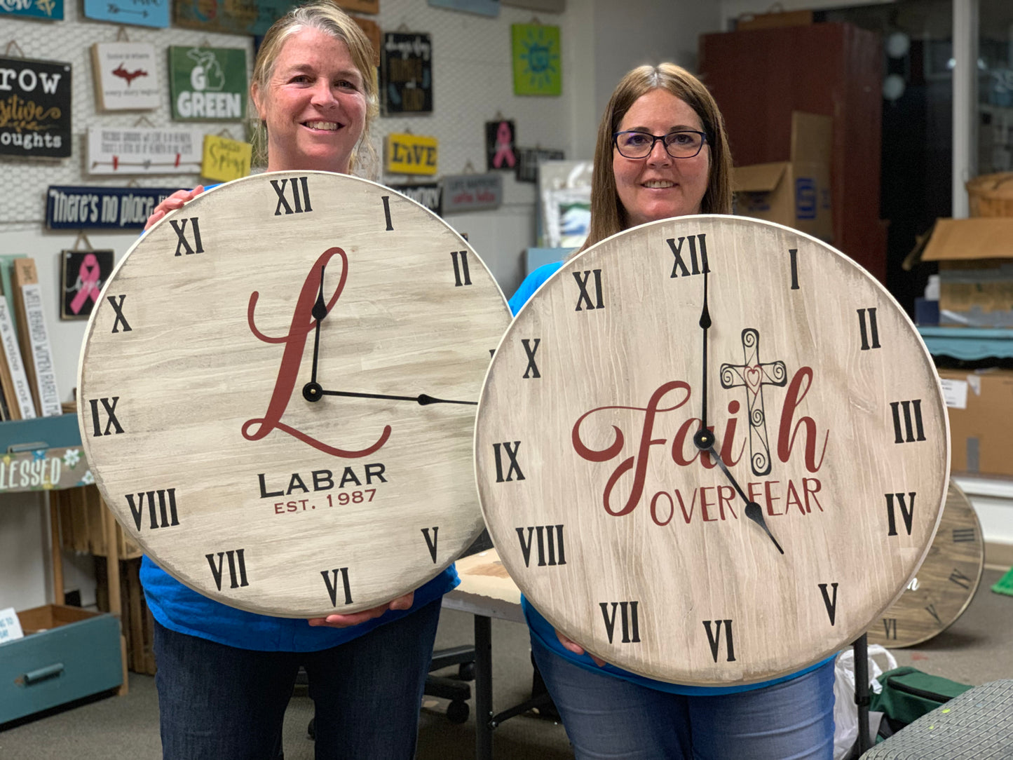 Farmhouse Clock, 24"