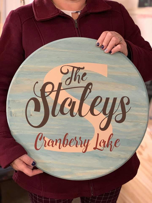 Family Name Sign 18" Round