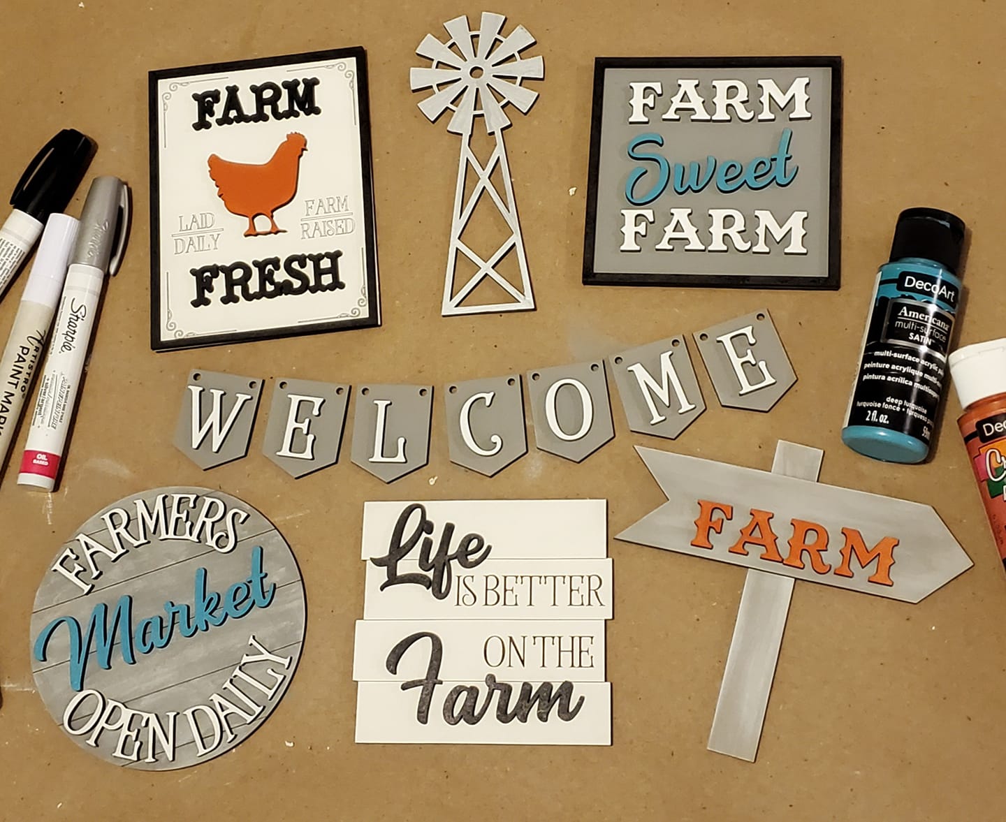 Farm Life Tiered Tray