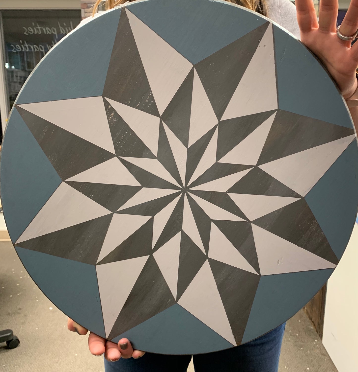 Farmhouse Clock, 18"