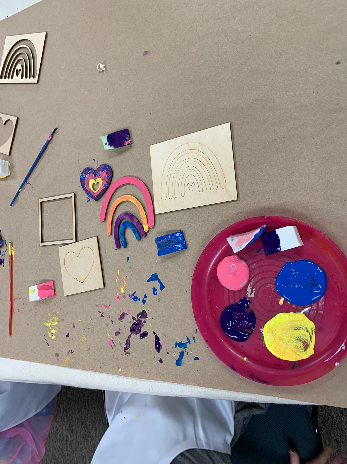 DIY Birthday pARTy SIGNS & SLIME