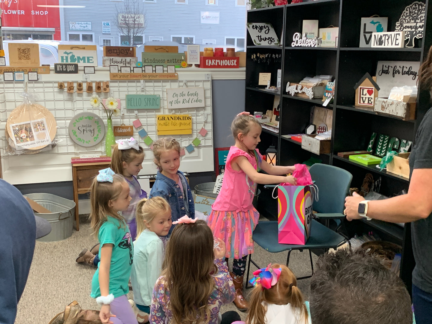 DIY Birthday pARTy SIGNS & SLIME