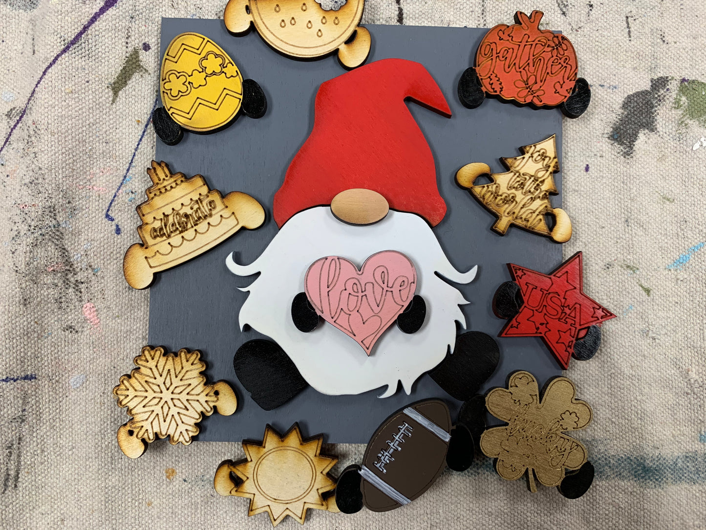 Mini Gnome Interchangeable w/ Easel