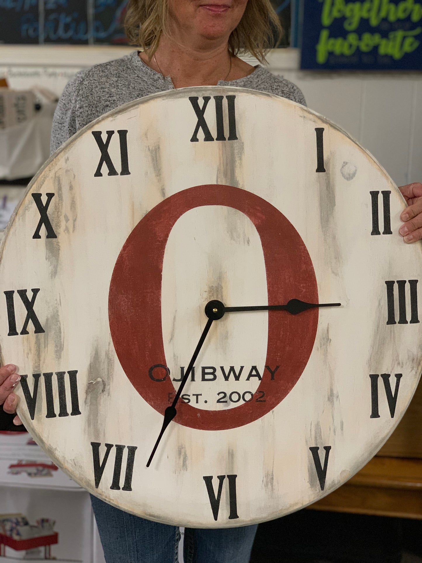 Farmhouse Clock, 18"