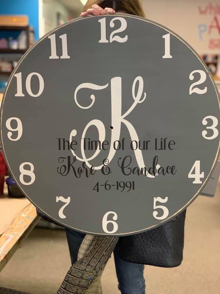 Farmhouse Clock, 24"