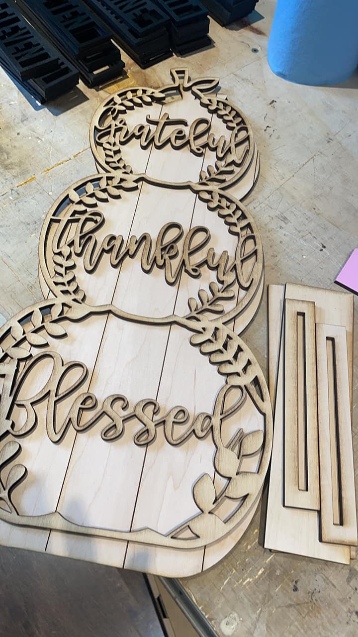 Standing Stacked Pumpkins, 48" XL