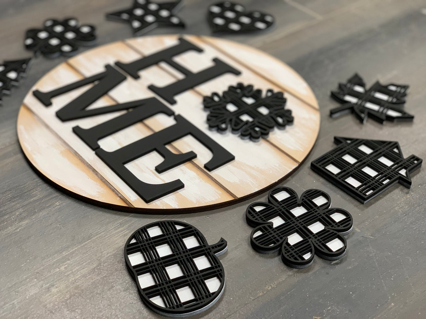 Plaid HOME Interchangeable Round